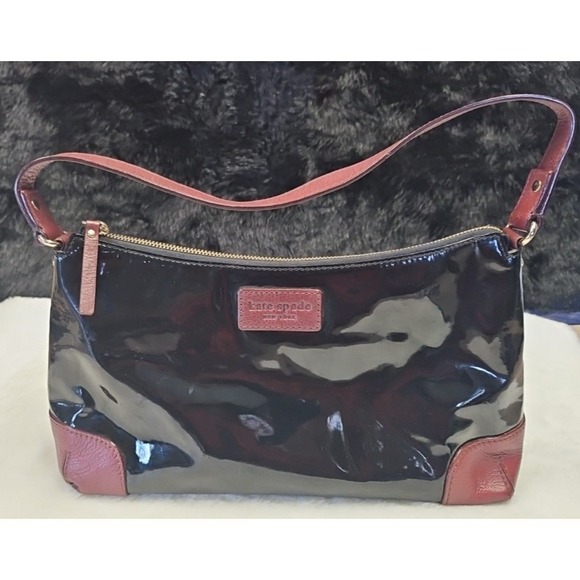 kate spade new york Handbags - KATE SPADE GLOSSY PATENT LEATHER Med. BAG PURSE Black with Reddish Brown Corners